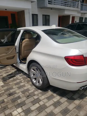 BMW 528i 2011 White