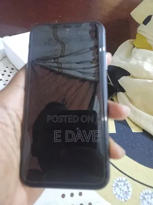 Apple iPhone 11 64 GB Gray