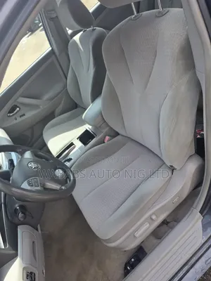 Toyota Camry LE 4dr Sedan (2.5L 4cyl 6AM) 2010 Green