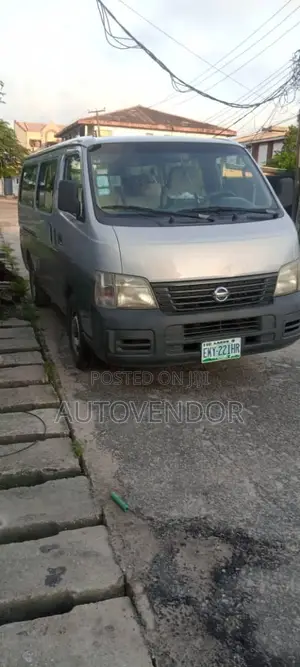 Nissan Caravan 2007 Silver