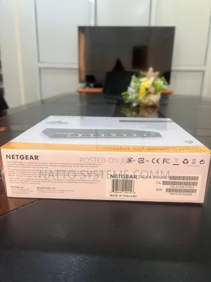 Netgear Gs308 8-Port Gigabit Ethernet Unmanaged Switch.