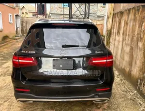 Mercedes-Benz GLC-Class 2017 Black