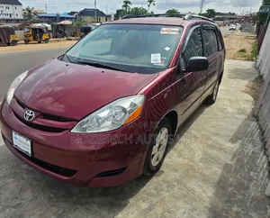 Toyota Sienna LE 4WD 2007 Red