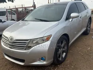 Toyota Venza AWD 2010 Silver