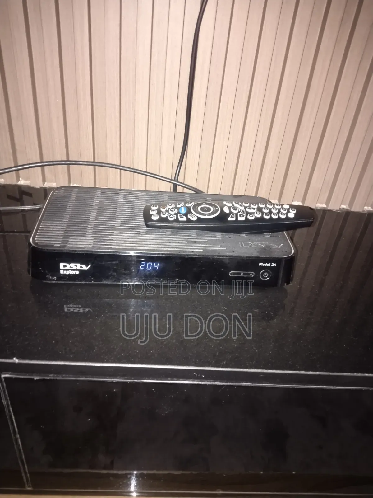 Neatly Used DSTV Esplora 2 Decoder With LNB and Remote