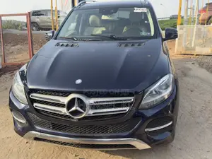 Mercedes-Benz GLE-Class GLE 350 2017 Blue