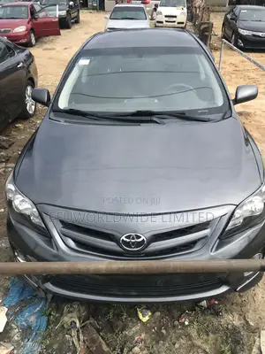 Toyota Corolla S 4dr Sedan (1.8L 4cyl 4A) 2013 Gray