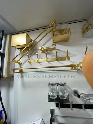 Full Set of High Quality Bathroom/ Toilet Accessories