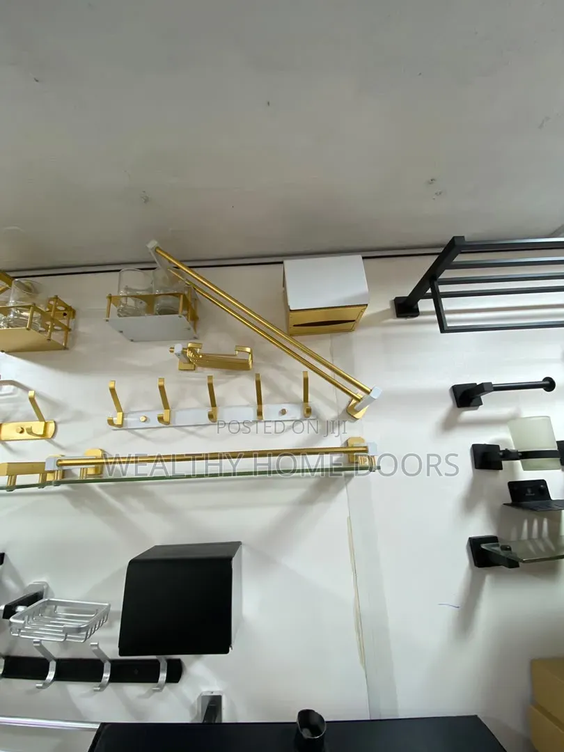Full Set of High Quality Bathroom/ Toilet Accessories
