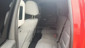 Chevrolet Silverado 2019 Red