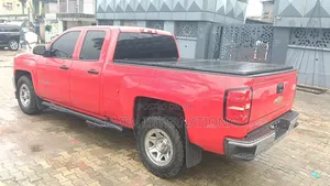 Chevrolet Silverado 2019 Red