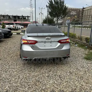 Toyota Camry 2020 Silver