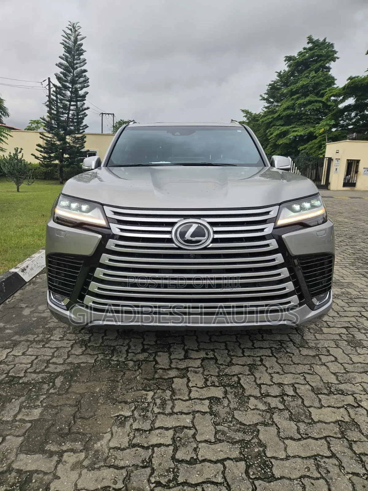 Lexus LX 2023 Teal