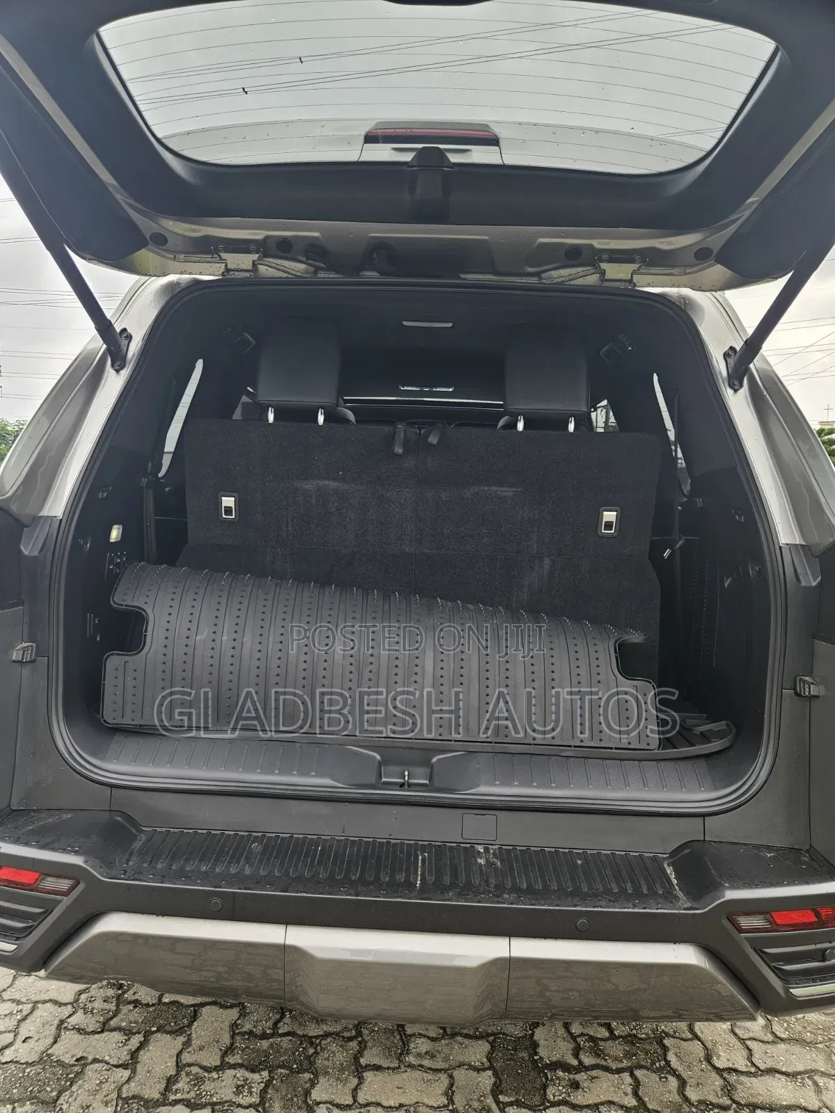 Lexus LX 2023 Teal