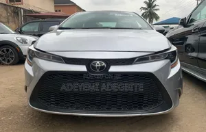 Toyota Corolla 2021 Silver