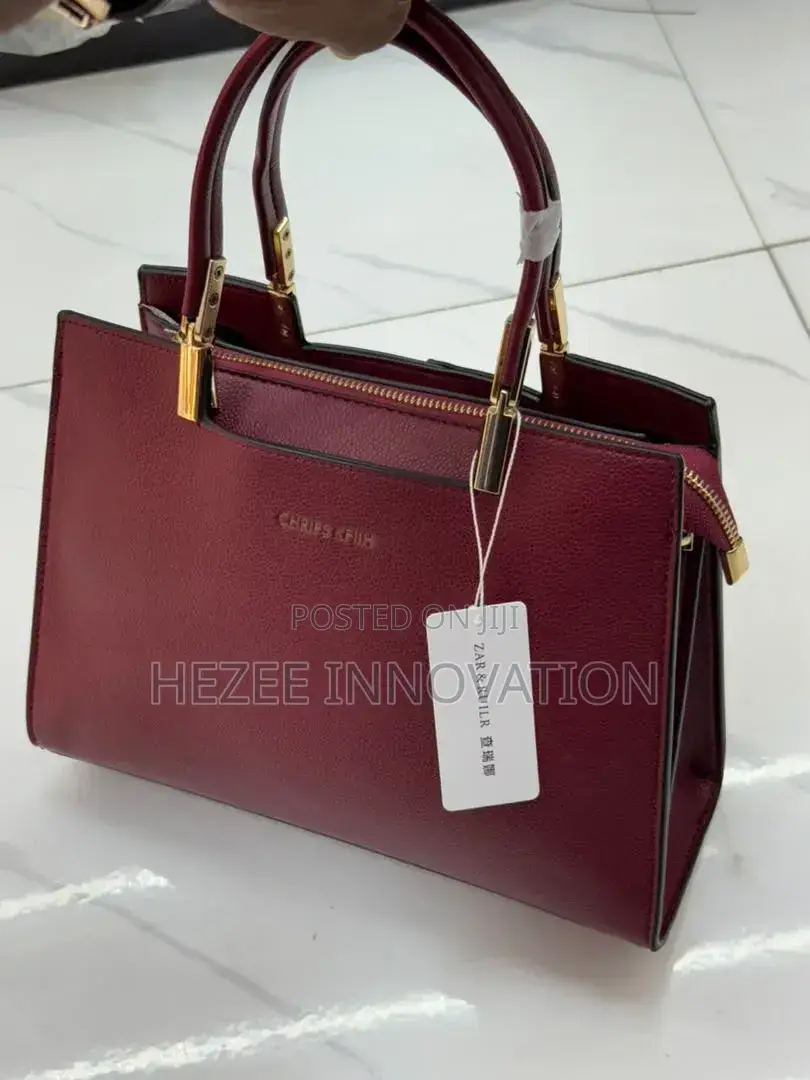 Handbag for Women. Classic Black Executive