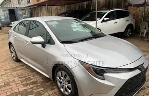 Toyota Corolla 2021 Silver