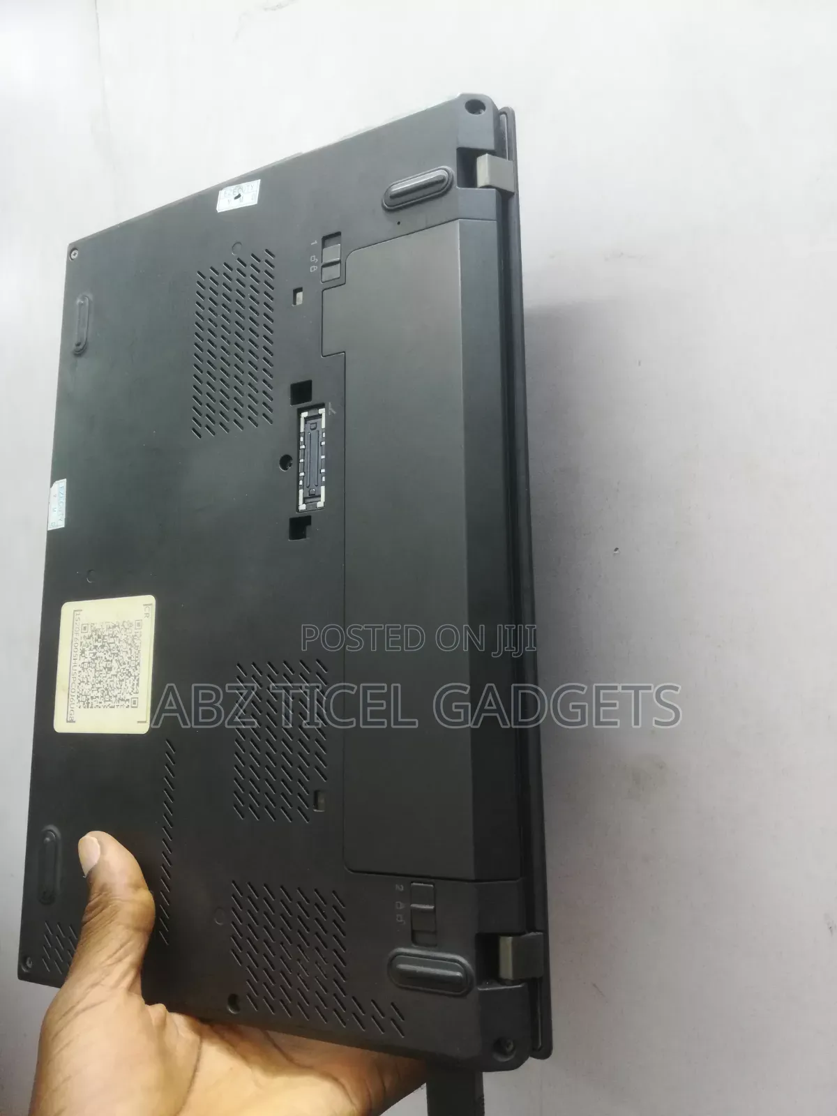 Laptop Lenovo ThinkPad X260 8GB Intel Core i5 HDD+SSD 500GB