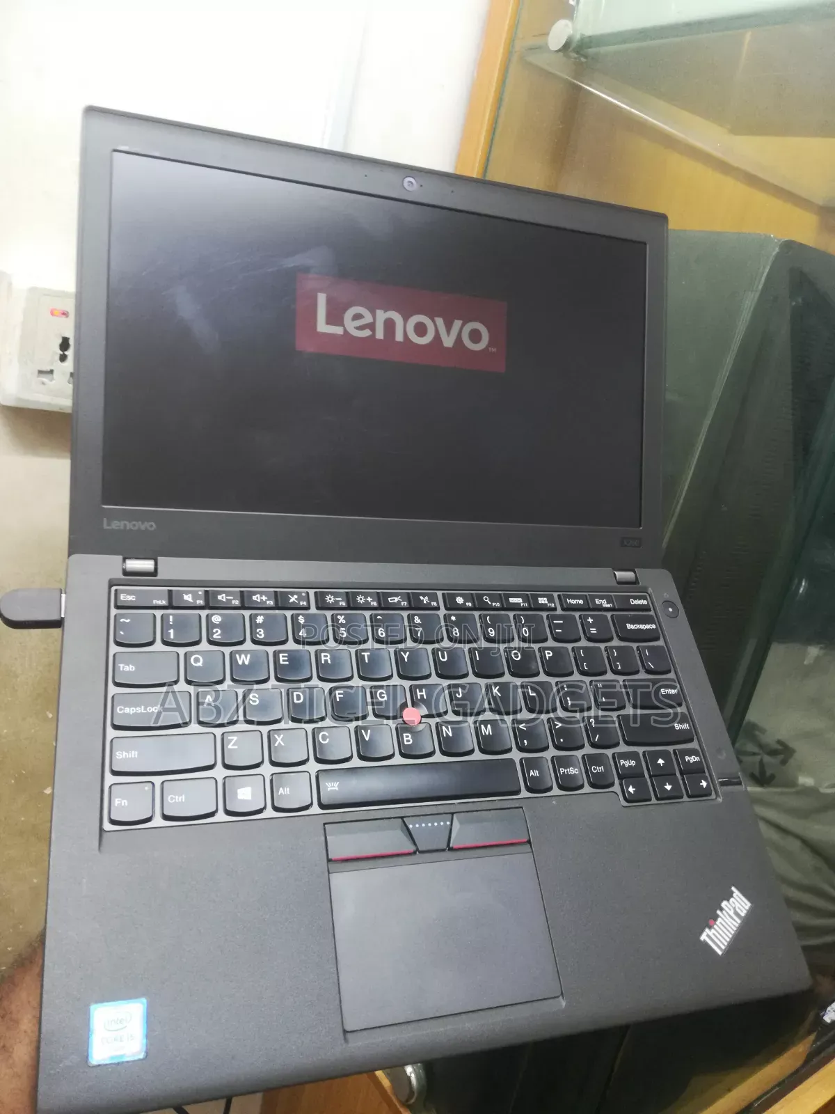 Laptop Lenovo ThinkPad X260 8GB Intel Core i5 HDD+SSD 500GB
