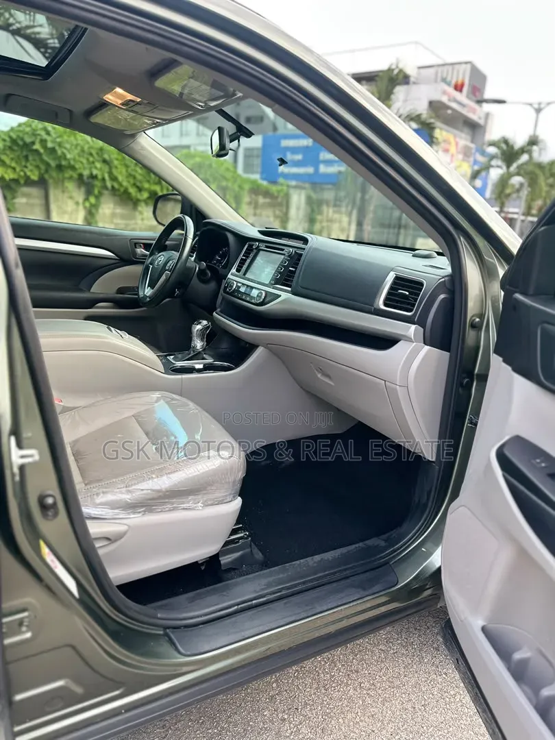 Toyota Highlander 2017 Green