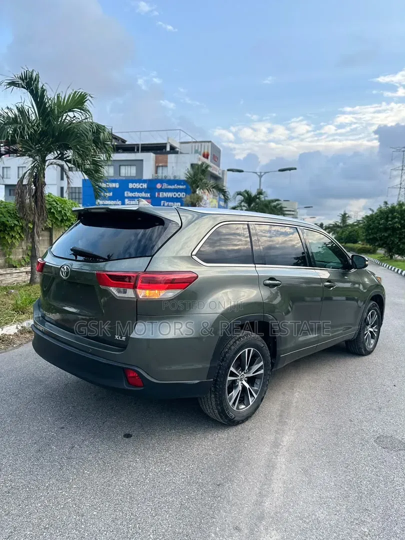 Toyota Highlander 2017 Green