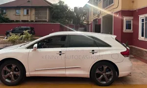 Toyota Venza 2011 White