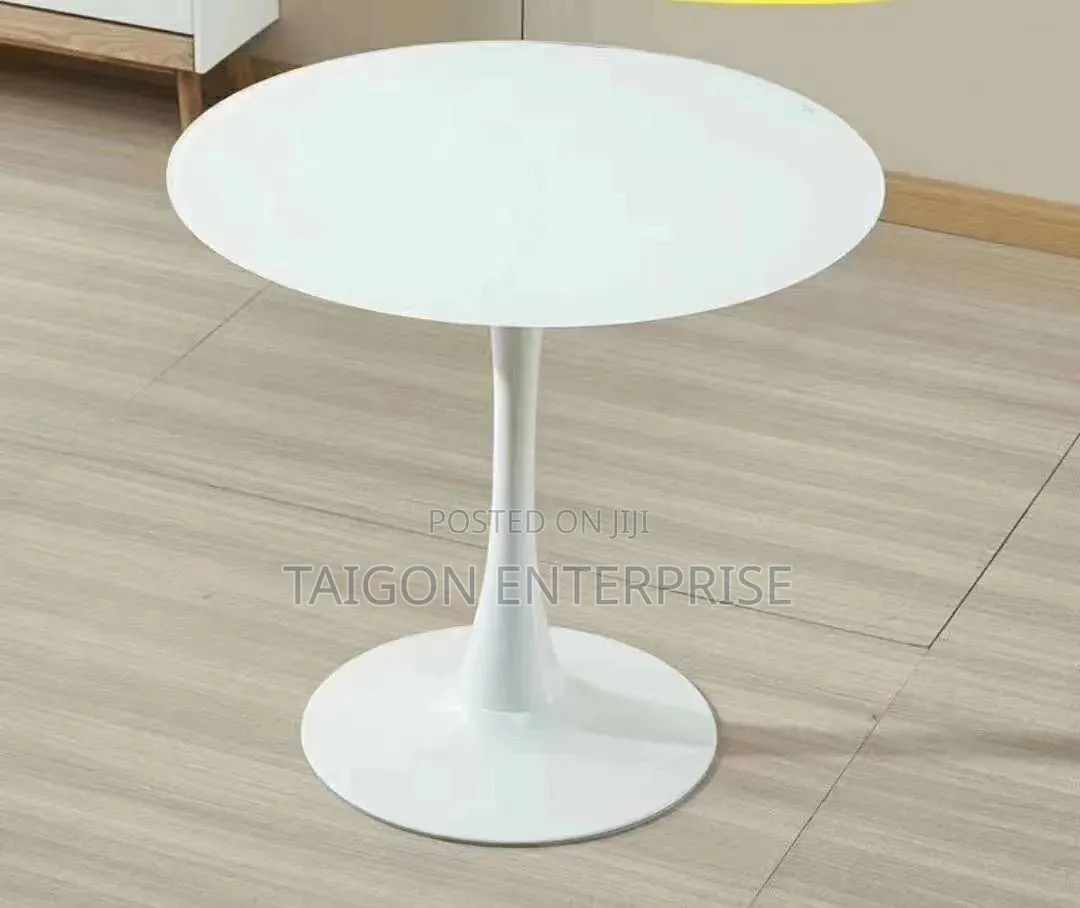 Classy Round Table