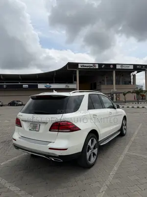 Mercedes-Benz GLE-Class 2018 White