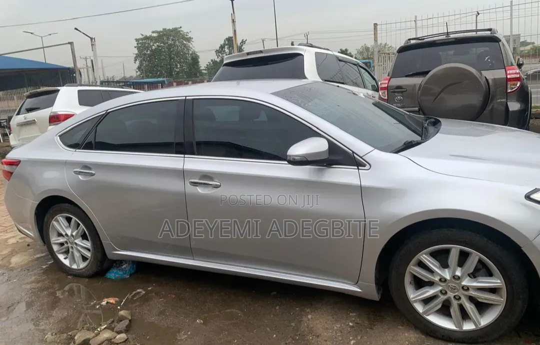 Toyota Avalon 2013 Silver