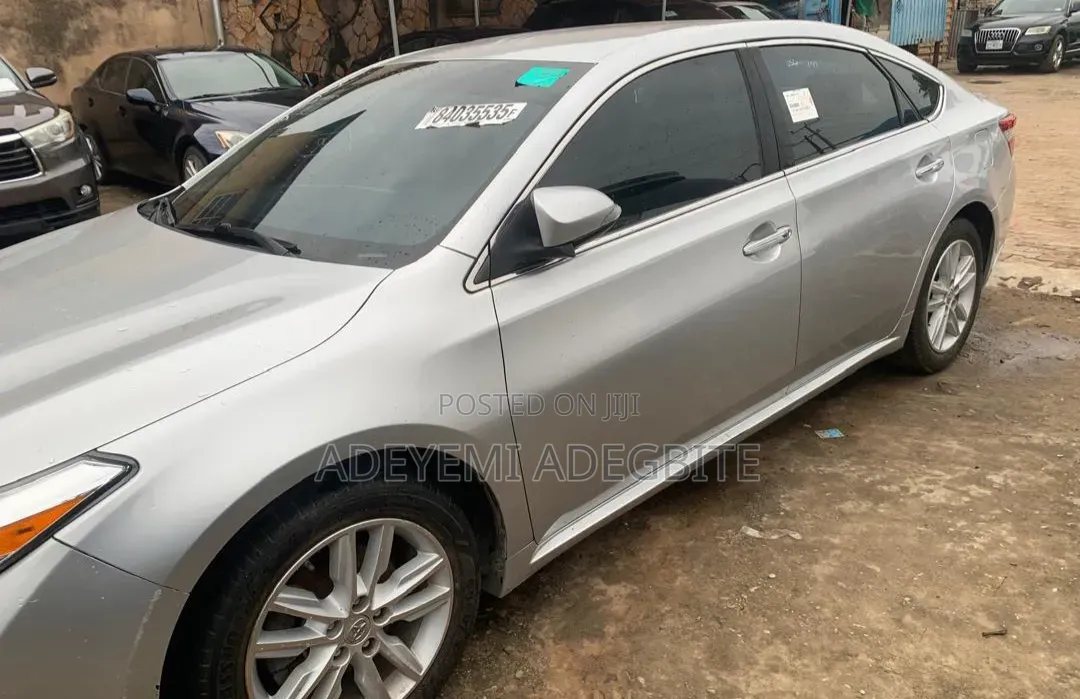 Toyota Avalon 2013 Silver