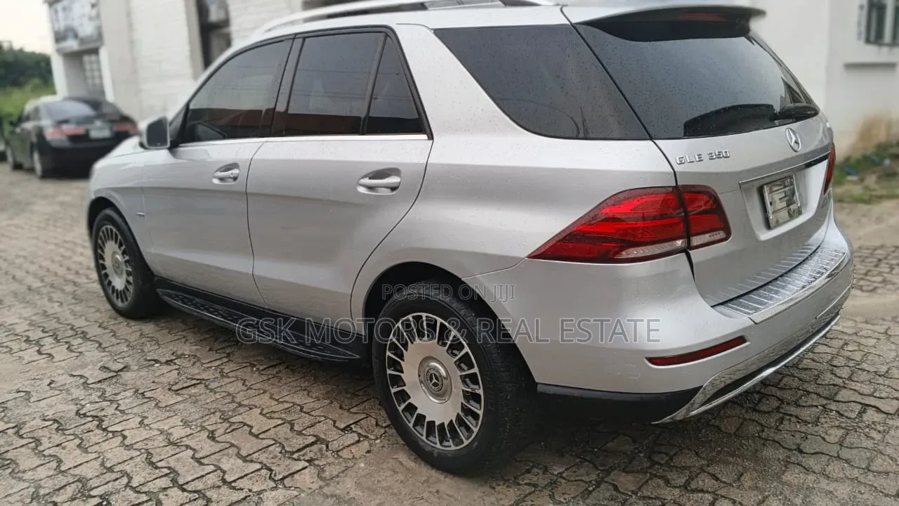 Mercedes-Benz M Class 2013 Silver