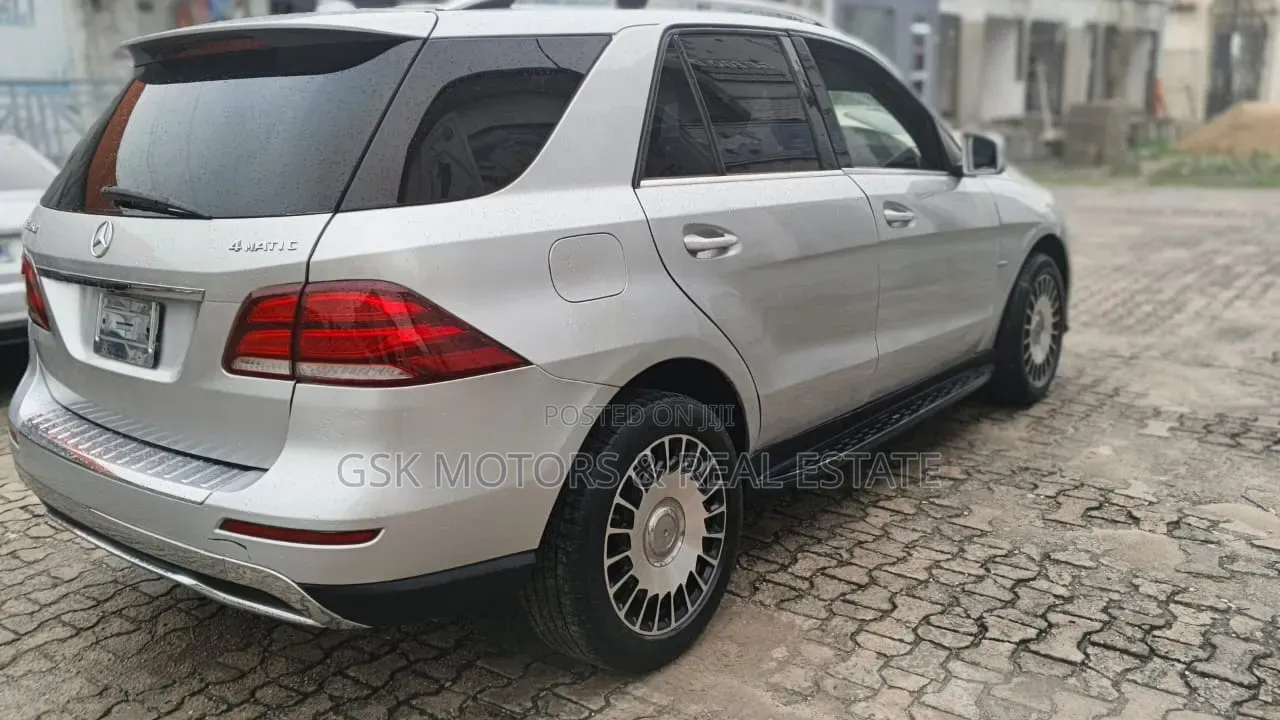 Mercedes-Benz M Class 2013 Silver