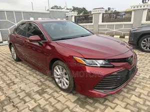 Toyota Camry 2019 Red