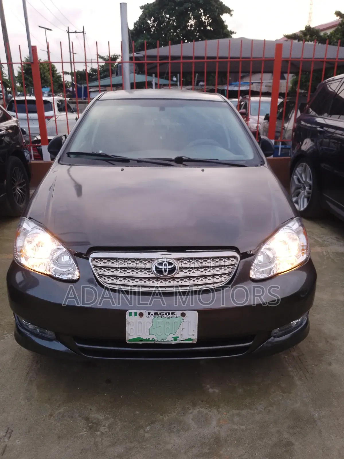 Toyota Corolla 2004 Gray