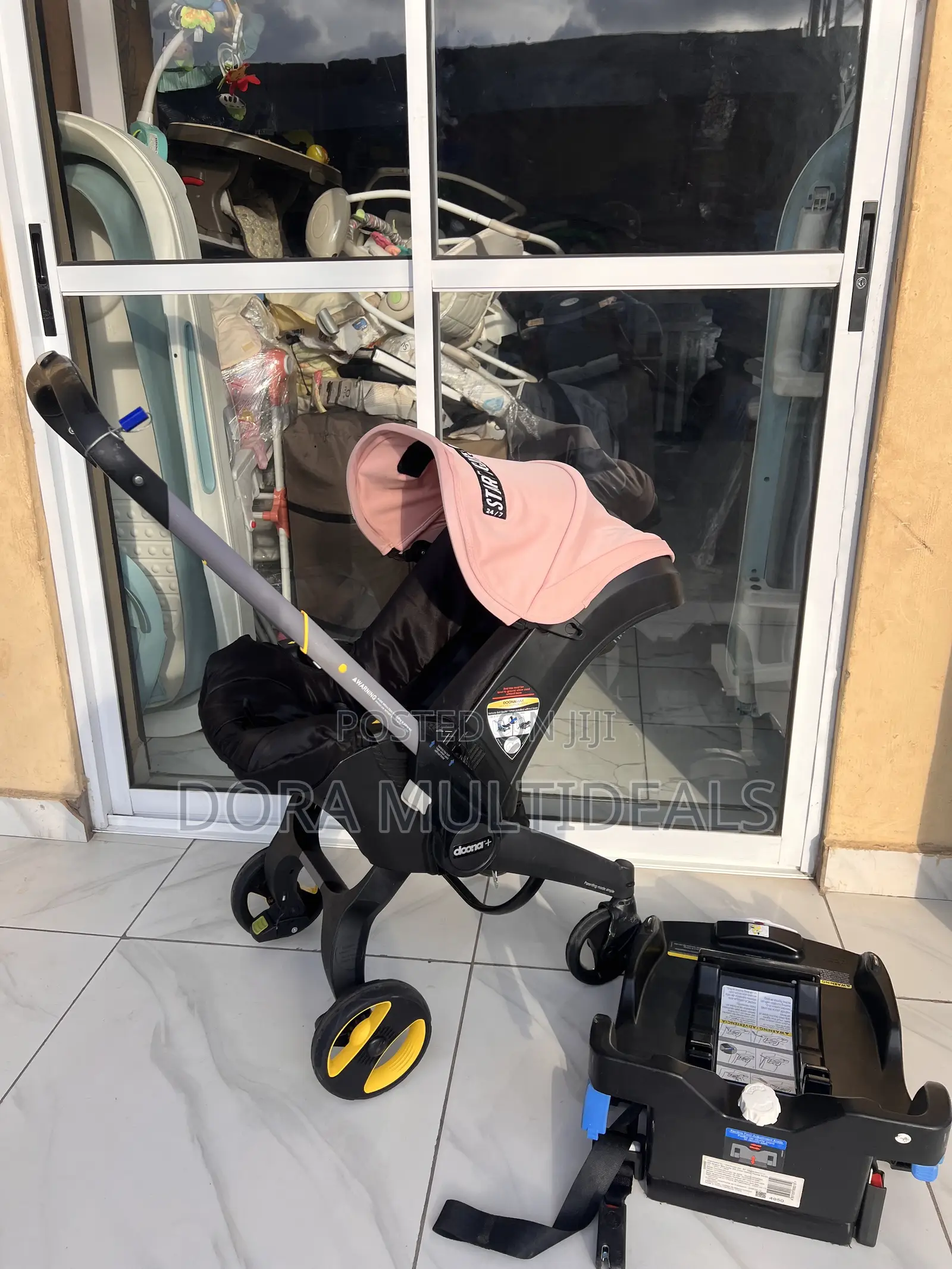 Doona+ Infant Car Seat Stroller Includes Isofix Car Base