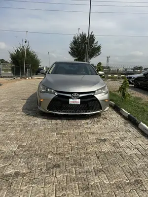 Toyota Camry 2015 Gold