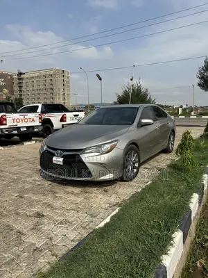 Toyota Camry 2015 Gold