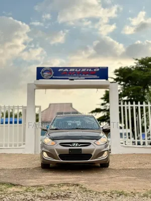 Hyundai Accent 2012 Beige