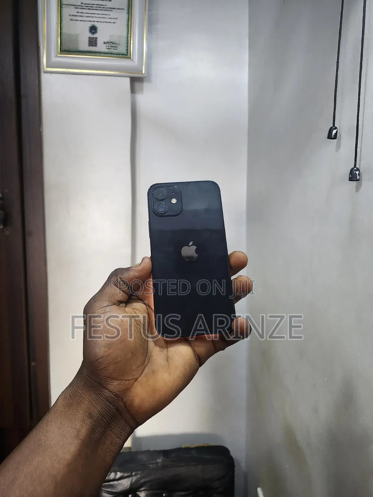 Apple iPhone 12 64 GB Black