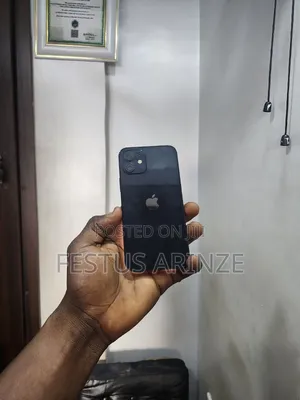 Apple iPhone 12 64 GB Black