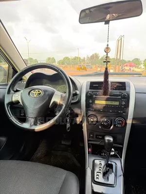 Toyota Corolla 2009 Silver