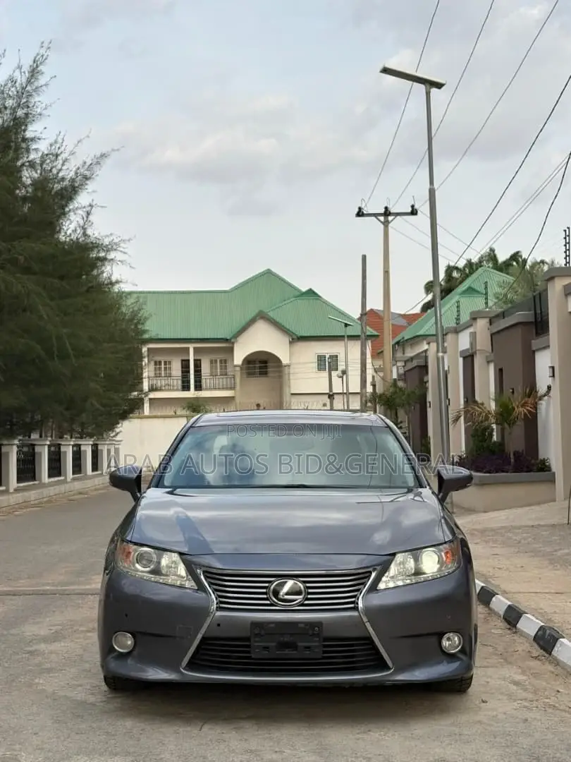 Lexus ES 2014 Gray