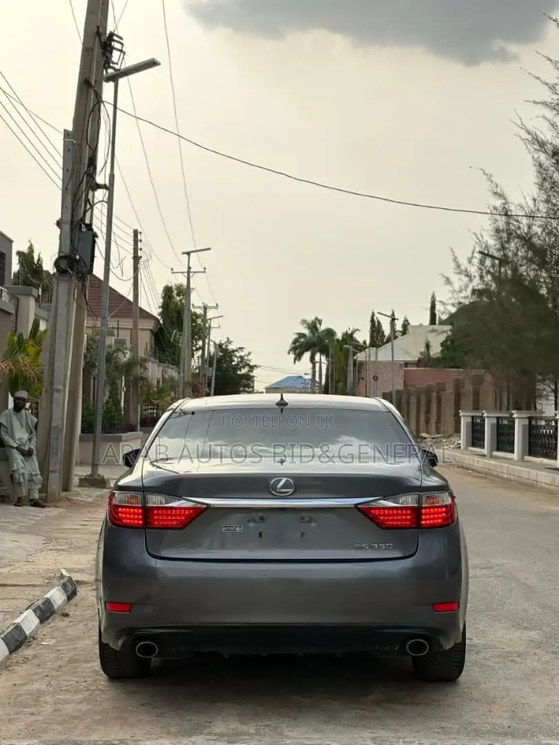 Lexus ES 2014 Gray