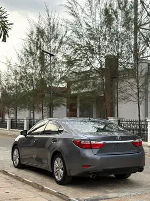 Lexus ES 2014 Gray