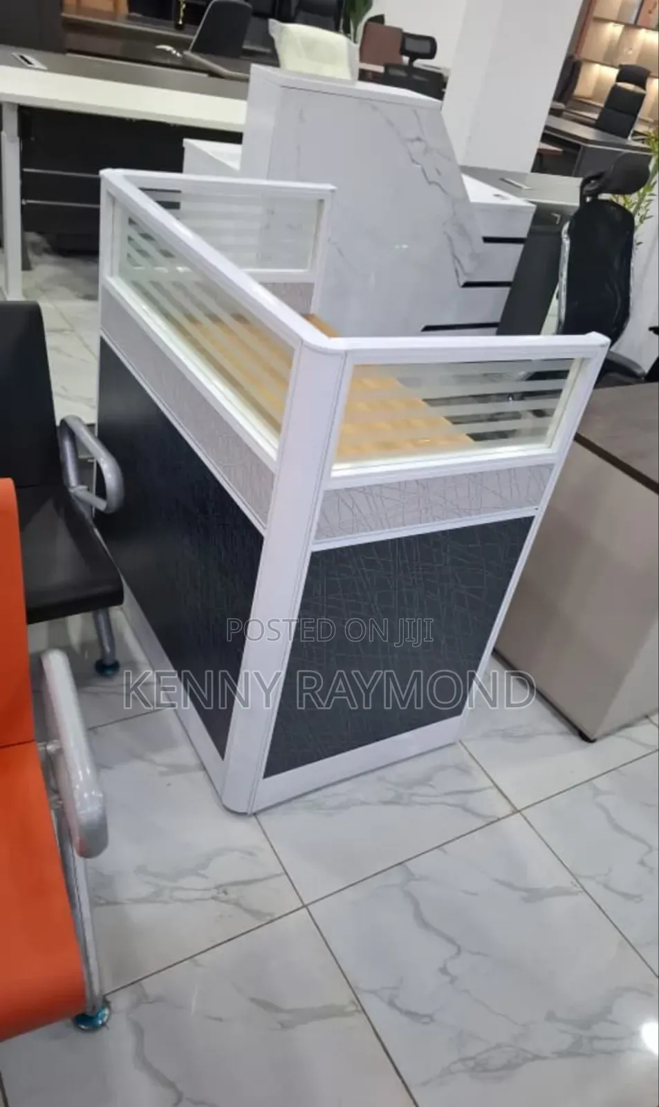 Single Reception Table