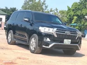 Toyota Land Cruiser 2018 Black