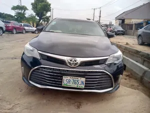 Toyota Avalon XLE Premium Sedan FWD (3.5L 6cyl 6A) 2013 Black