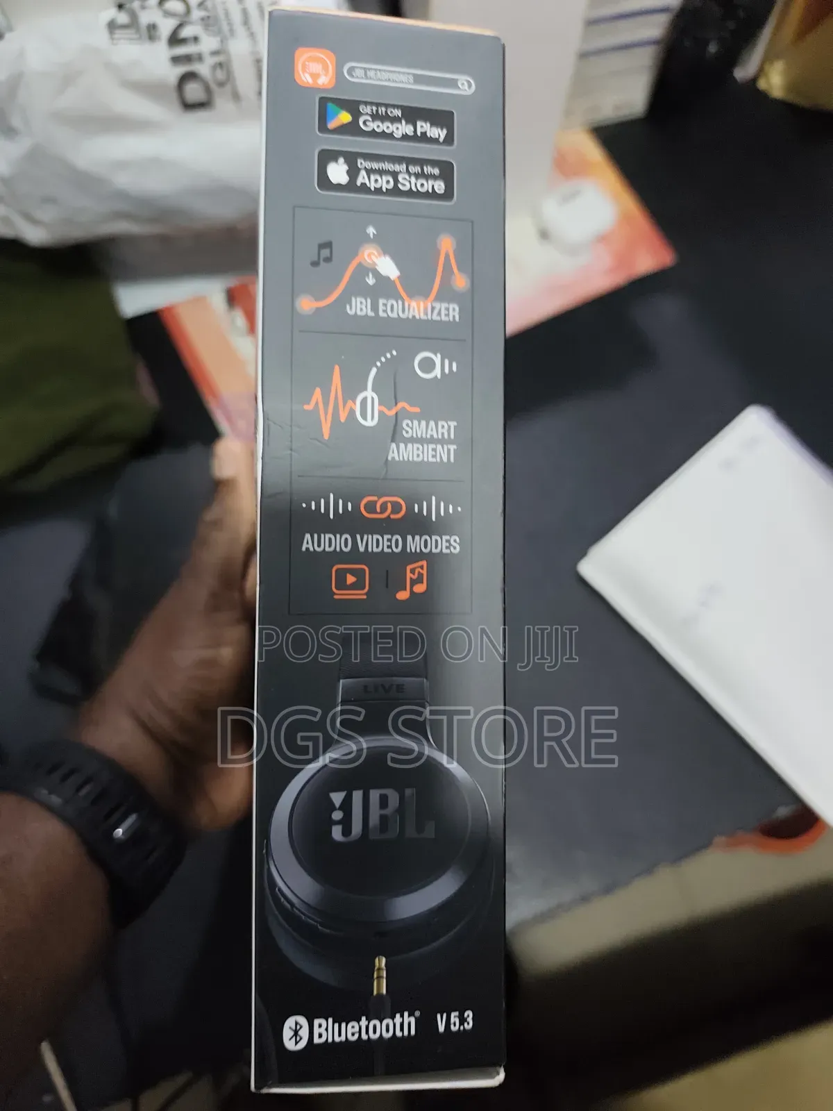 JBL Live 670nc Bluetooth Headphones