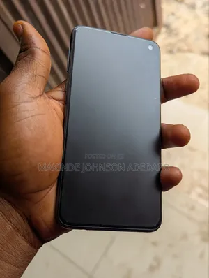 Samsung Galaxy S10e 128 GB Gray