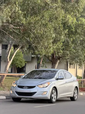 Hyundai Avante 2015 Silver